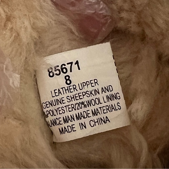 Minnetonka Genuine Sheepskin leather Women Olympia Short Boots Golden Tan size 8 - Picture 7 of 15